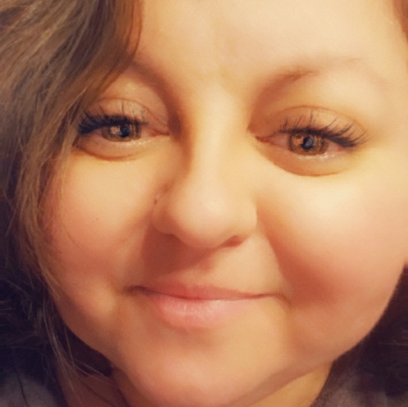 Meet your Posher, Jacqueline - Picture 2 of 2